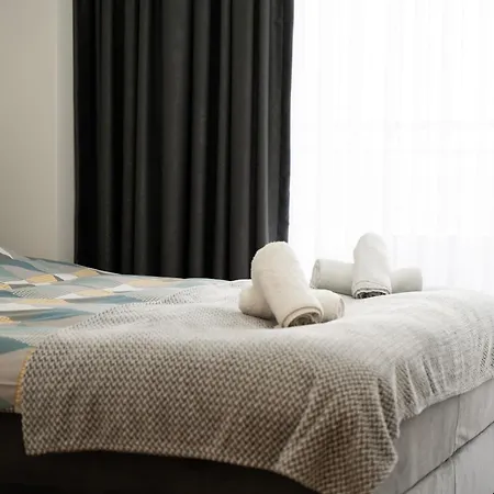 Waterfront Lovely Riverview