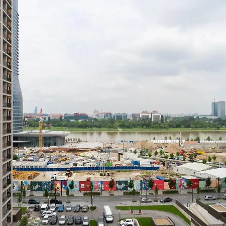 Lägenhet Waterfront Lovely Riverview